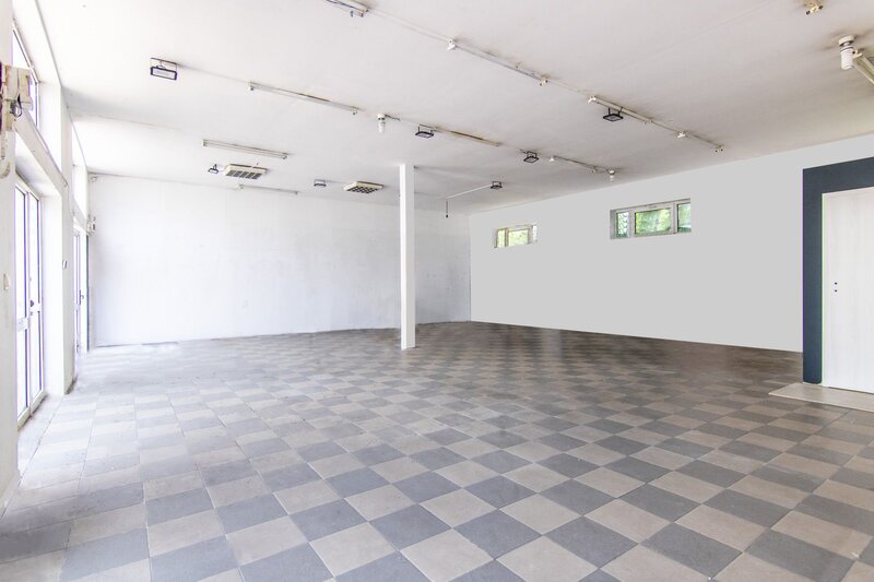 Valea Cascadelor Spatiu Comercial de inchiriat   Depozit Showroom  Retail