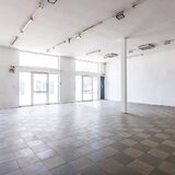 Valea Cascadelor Spatiu Comercial de inchiriat   Depozit Showroom  Retail